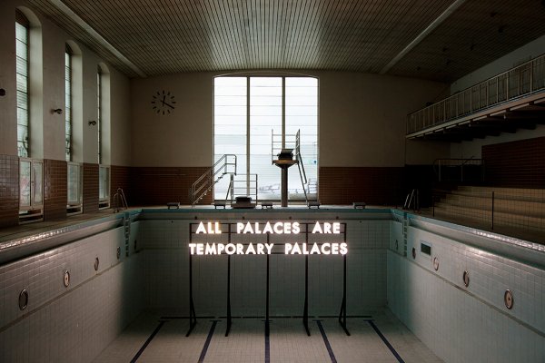 Robert Montgomery’s artwork All Palaces are Temporary Palaces, seen here installed at Stattbad in Berlin, is especially poignant after the recent closure of the vibrant venue for Berlin’s various subcultures. The abandoned swimming pool turned music, arts and creative workspace operated in its renewed capacity for six years. Photo: Kai von Rabenau, Courtesy of Neue Berliner Räume.