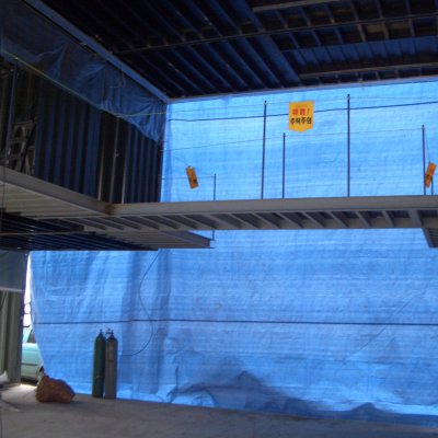 kunsthalle in blue