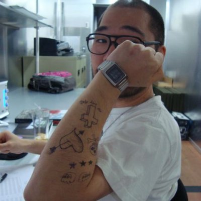 Famous tatoo artist visits PLATOON.Kunsthalle